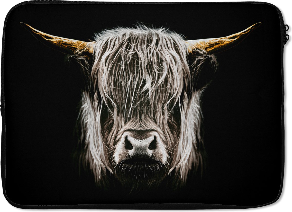 Laptophoes 14 inch - Schotse hooglander - Goud - Hoorns - Zwart wit - Koe - Dieren - Laptop sleeve - Binnenmaat 33x23 cm - Zwarte achterkant