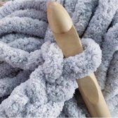 Chunky Wool Grijs - 100% Polyester Chenille - Blanket Chunky Yarn - 250 g - Fil à Tricoter - Fil Giant - 2 cm - Maille Épaisse - Laine Super Chunky - Fil à Tricoter - Doux - Moelleux