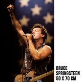 Allernieuwste.nl® Canvas Schilderij Bruce Springsteen Live - Amerikaanse rockzanger, gitarist en singer-songwriter - kleur - 50 x 70 cm