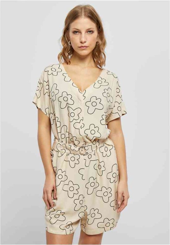 Urban Classics - Short viscose belt Playsuit - XS - Creme/Zwart