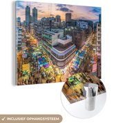MuchoWow® Glasschilderij 120x90 cm - Schilderij acrylglas - Urban - Hong Kong - Licht - Foto op glas - Schilderijen