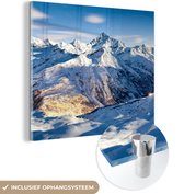 MuchoWow® Glasschilderij 20x20 cm - Schilderij acrylglas - Zwitserse Alpen tijdens de winter - Foto op glas - Schilderijen
