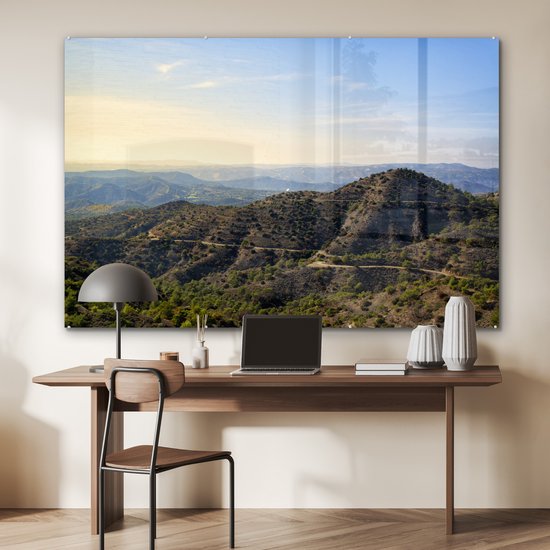 Peinture sur verre MuchoWow® 150x100 cm - Peinture sur verre acrylique - Les montagnes du Trodos à Chypre par une journée ensoleillée - Photo sur verre - Peintures