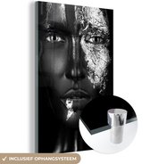 MuchoWow® Glasschilderij 120x180 cm - Schilderij acrylglas - Vrouw - Bladgoud - Black and Gold - zwart wit - Foto op glas - Schilderijen