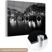 MuchoWow® Glasschilderij 60x40 cm - Schilderij acrylglas - Afbeelding van de Keizersgracht in Amsterdam - zwart wit - Foto op glas - Schilderijen