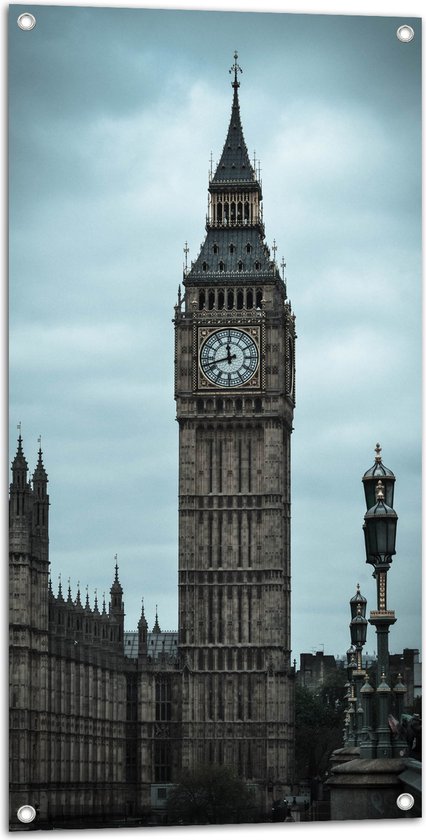 Tuinposter – Big Ben in Londen met Grijze Lucht op Achtergond - 50x100 cm Foto op Tuinposter (wanddecoratie voor buiten en binnen)