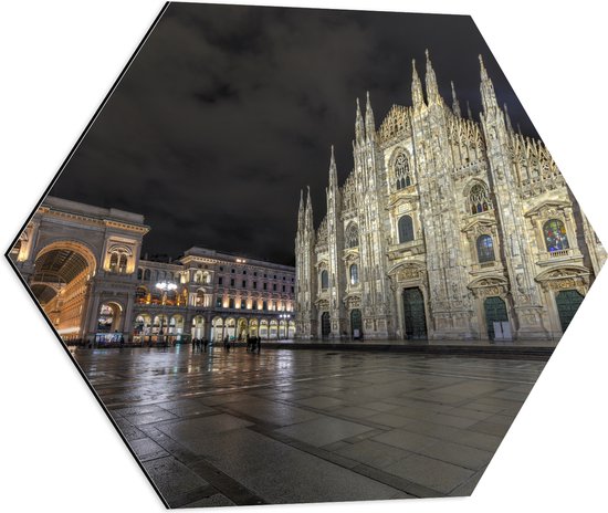 WallClassics - Dibond Hexagon - Santa Maria del Fiore Kathedraal op Piazza Del Duomo Plein in Florence, Italië - 60x52.2 cm Foto op Hexagon (Met Ophangsysteem)