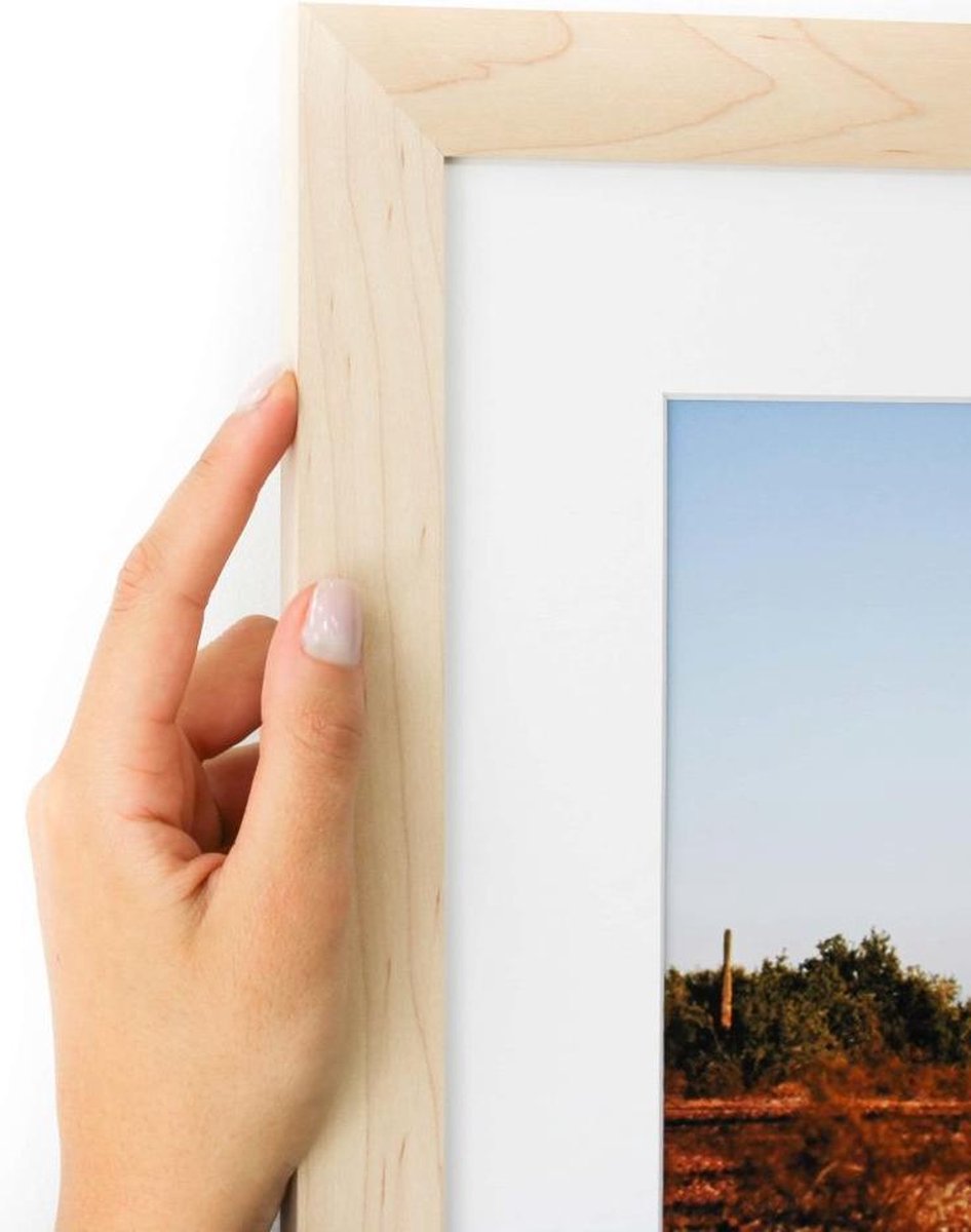 Esdoorn houten brede kader met witte passe partout. (Handgemaakt) Fotoformaat 20x20 | Kade