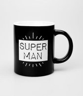 Mok - Zwart Wit - Super Man - Gevuld met snoepmix - In geschenkverpakking met gekleurd lint