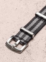 Premium Seatbelt NATO strap grijs/zwart James Bond – Nylon horlogeband – 22mm