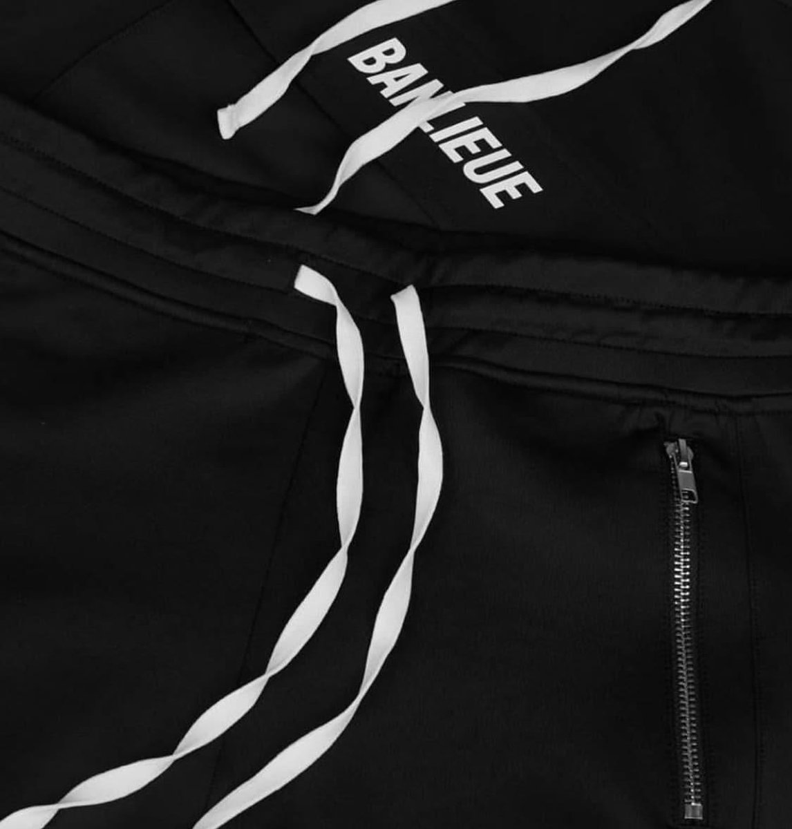 universiteitsstudent Walging Notitie Banlieue Pocket Tracksuit Zwart | bol.com