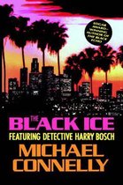 Boekomslag 'The Black Ice' van Michael Connelly. Silhouet van palmbomen en een stadsgezicht bij zonsondergang met roze en paarse tinten.