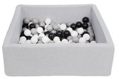 Ballenbak vierkant - grijs - 90x90x30 cm - met 150 wit, grijs en zwarte ballen