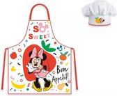 Wit kinder schort met Minnie Mouse, fruit en 'So Sweet Bon Appetit!' tekst. Inclusief koksmuts met Minnie Mouse print.