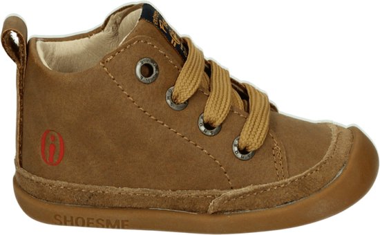 Bruine leren Shoesme bootie met veters en suède details. Rode i-print op de zijkant.