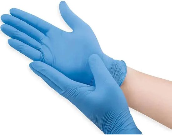 Twee blauwe, poedervrije nitril handschoenen op een witte achtergrond.