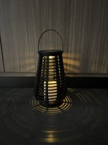Quokware Solar Tuinlamp 25 cm – Compacte Rotanlook Lantaarn – Zwart – Buitenverlichting op Zonne-energie – Sfeerverlichting voor Tuin, Terras & Balkon