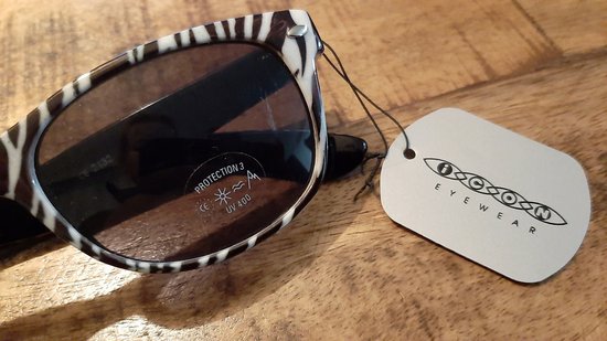 icon eyewear - zonnebril - zwart wit - design zebra dierenprint - zebraprint - strepen - zonnenbril - total UV protection - filtercategorie 3