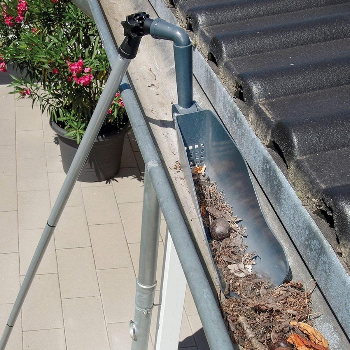 Dakgootreiniger, telescopische dakgootborstel, 13.1FT (4m) Verstelbare Gootsteenreinigersteel met 180° Draaibare Kop & Vervangbare Borstel, 10-Delig Bladreiniger - Geen Ladder Nodig Dakgootreiniger, telescopische dakgootborstel, 13.1FT (4m) Verstelbare Gootsteenreinigersteel met 180° Draaibare Kop & Vervangbare Borstel, 10-Delig Bladreiniger - Geen Ladder Nodig