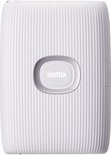 Witte Instax Mini Link 2 printer met een geribbeld oppervlak en een zilveren Instax-knop in het midden.