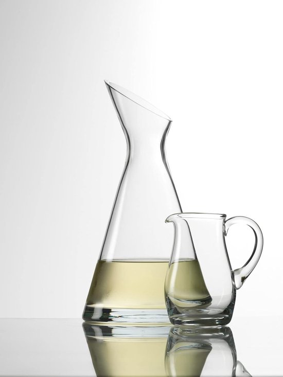 Stölzle Lausitz Schuine Ketting Karaf Uit De One For All Collectie Inhoud 1 Liter Mondgeblazen Vaatwasmachinebestendig Afmetingen Hoogte 28 5 Cm Buitendiameter 16 4120066 661714742