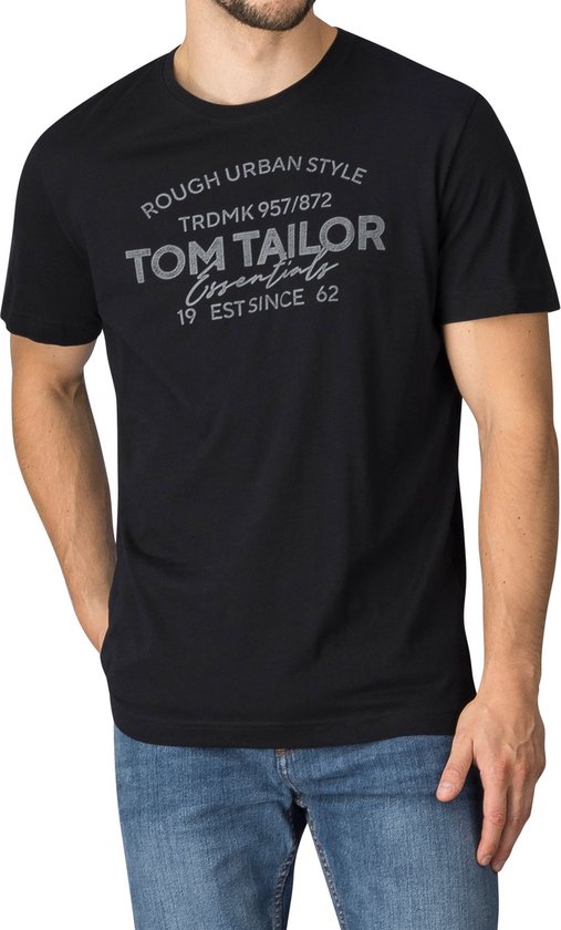 Zwart T-shirt met opdruk 'ROUGH URBAN STYLE TRDMK 957/872 TOM TAILOR Essentials 19 EST SINCE 62'.