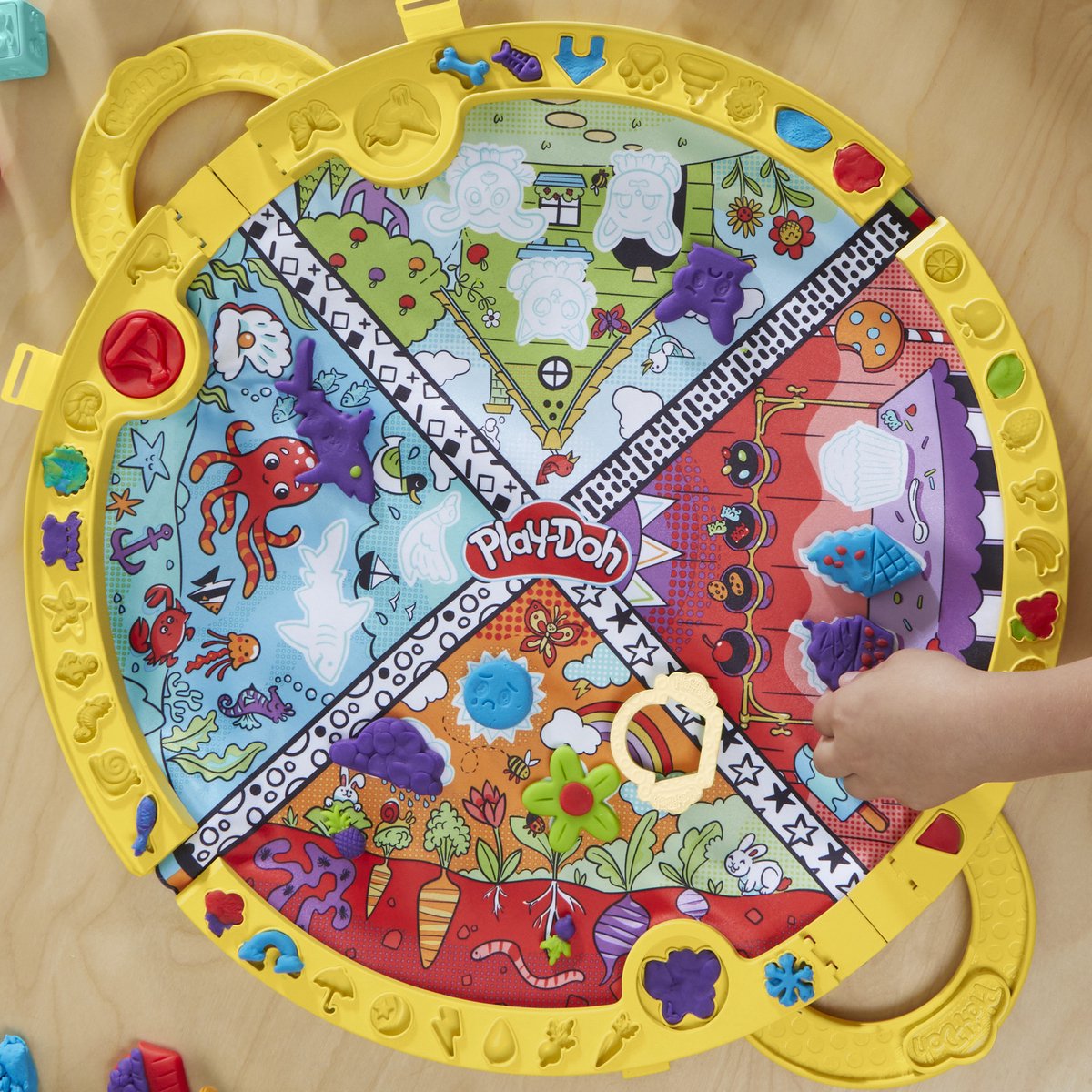 Play-Doh Opvouw en Meeneem Speelmat - Boetseerklei - 4 Play-Doh potjes - Eenvoudig op te bergen - Knutselen voor kinderen — afbeelding 4