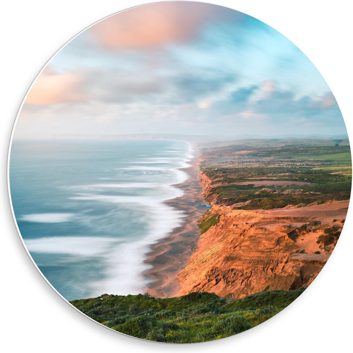 Forex Wandcirkel - Landschap van Bergen aan de Zee - 50x50cm Foto op Wandcirkel (met ophangsysteem)