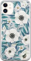 Leuke Telefoonhoesjes - Hoesje geschikt voor iPhone 11 - Witte bloemen - Soft case - TPU - Bloemen - Blauw