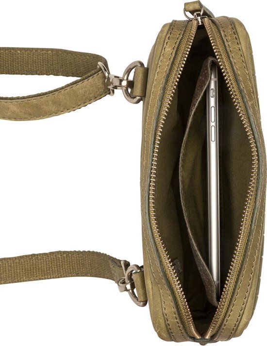 Groene Burkely crossbodytas met een ritssluiting en een open vak met een smartphone erin.