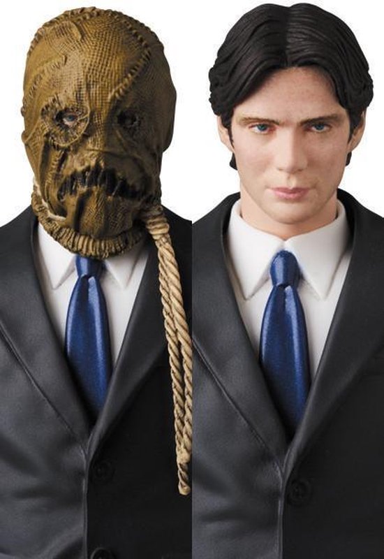 DC Comics Batman Begins Scarecrow MAFEX Action Figure bol