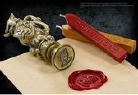 The Noble Collection Harry Potter Hufflepuff Wax Seal - 6.5in (16.5cm) Die Cast Metal Stamp And Coloured Black And Yellow Wax Set - Officially Licensed Film Set Movie Props Gifts Stationery
