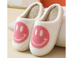 foto van Budino Smiley Pantoffels - Smiley Sloffen - Pantoffels - Sloffen - Dames en Heren - Wit Roze - Maat 37/38