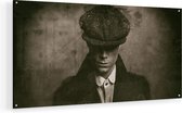 Artaza Glasschilderij - Engelse Gangster Uit Jaren 1920 - Zwart Wit - 90x45 - Plexiglas Schilderij - Foto op Glas