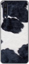 Geschikt voor Samsung Galaxy A50 hoesje - Afbeelding van een zwart-witte koeienhuid - Siliconen Telefoonhoesje