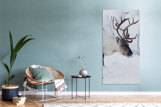 Tableau sur toile Une image de Noël de rennes sur les routes du Kilpisjarvi finlandais - 80x160 cm - Décoration murale