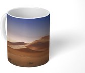 Mok - Zandduinen in woestijn tijdens een zonsopgang bij de Sossusvlei in Afrika - 350 ML - Beker