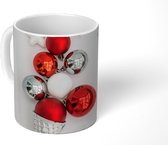 Mok - Koffiemok - De kerstboomballen in de vorm van een ijsje - Mokken - 350 ML - Beker - Koffiemokken - Theemok