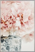 JUNIQE - Poster met kunststof lijst Peonies In A Vase -40x60 /Roze &