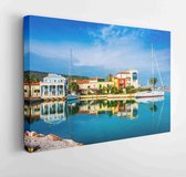 Uitzicht op de kust van Alacati Town in de stad Cesme. Alacati is een populaire toeristische bestemming in Turkije - Modern Art Canvas - Horizontaal - 1352422142 - 80*60 Horizontal