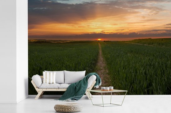 Papier peint photo en vinyle - La skyline de Miami en Amérique du Nord avec une vue sur le soleil d'automne largeur 330 cm x hauteur 220 cm - Tirage photo sur papier peint (disponible en 7 tailles)