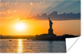 Poster Vrijheidsbeeld en Hudson rivier in New York tijdens zonsondergang - 180x120 cm XXL