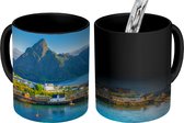 Magische Mok - Foto op Warmte Mok - Lofoten met aantal huizen - 350 ML