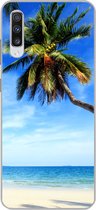 Geschikt voor Samsung Galaxy A70 hoesje - Palmbomen - Strand - Zee - Siliconen Telefoonhoesje