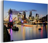 Wanddecoratie Metaal - Aluminium Schilderij Industrieel - Londen - Tower Bridge - Avond - 180x120 cm - Dibond - Foto op aluminium - Industriële muurdecoratie - Voor de woonkamer/slaapkamer