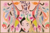 JUNIQE - Poster met kunststof lijst Alice in Wonderland -13x18