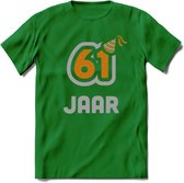 61 Jaar Feest T-Shirt | Goud - Zilver | Grappig Verjaardag Cadeau Shirt | Dames - Heren - Unisex | Tshirt Kleding Kado | - Donker Groen - XXL