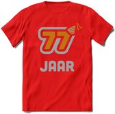 77 Jaar Feest T-Shirt | Goud - Zilver | Grappig Verjaardag Cadeau Shirt | Dames - Heren - Unisex | Tshirt Kleding Kado | - Rood - XXL