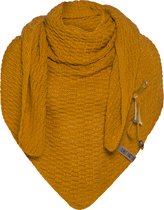 Knit Factory Jaida Gebreide Omslagdoek - Driehoek Sjaal Dames - Oker - 190x85 cm - Inclusief siersluiting