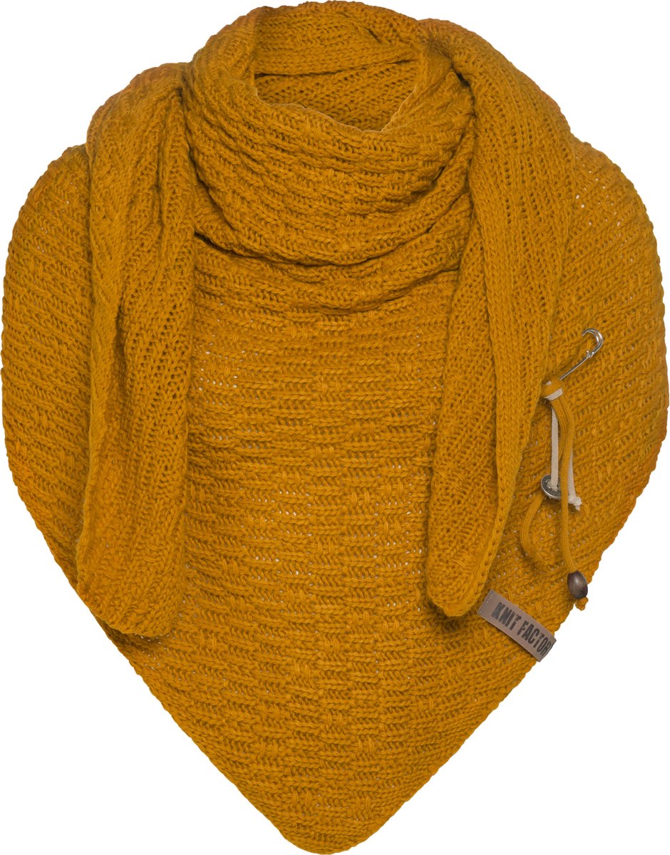 Knit Factory Jaida Gebreide Omslagdoek - Driehoek Sjaal Dames - Dames sjaal - Wintersjaal - Stola - Wollen sjaal - Gele sjaal - Oker - 190x85 cm - Inclusief siersluiting
